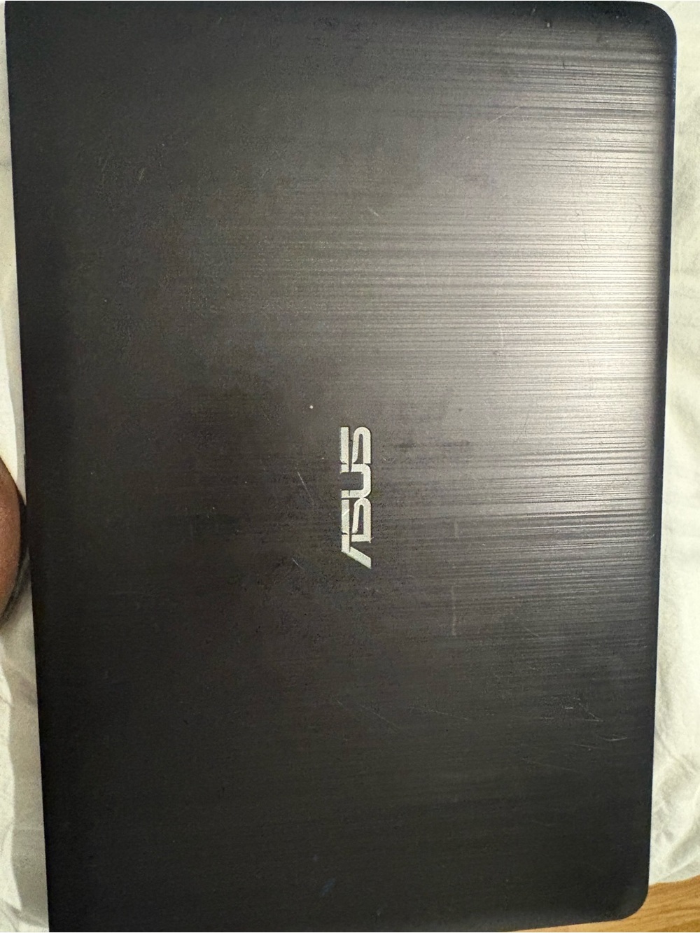Laptop - Picture 2 of 2
